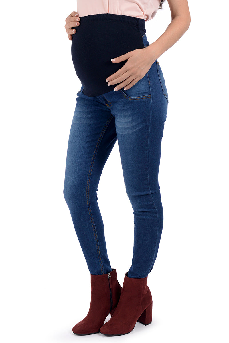 https://mamamia.mx/cdn/shop/products/Jeans-de-Maternidad-estilo-entubado@2x.jpg?v=1610147680